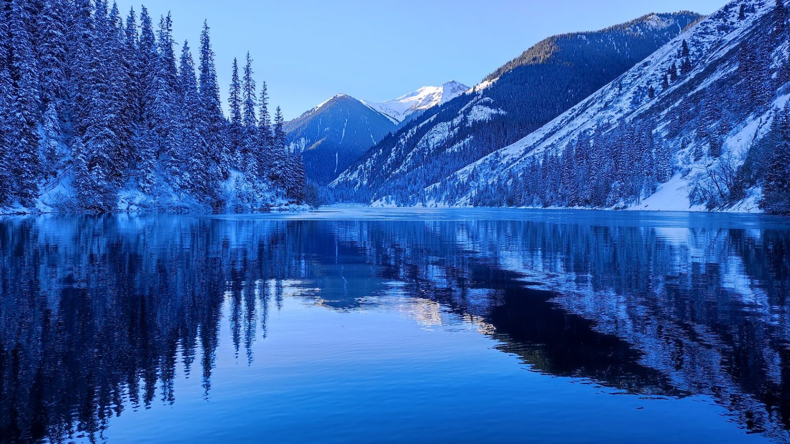 Kolsai lake